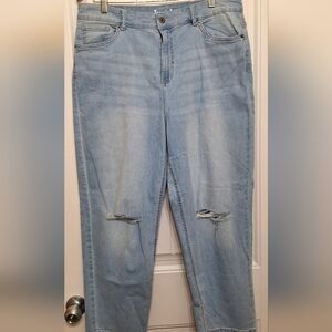 Jeanologie Women’s High Rise Distressed Jeans Size 12 Light Wash Blue Denim NWOT